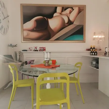 A 20 Mt Dal Mare Apartment *