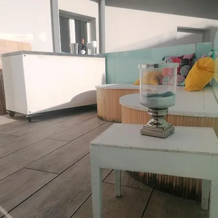 A 20 Mt Dal Mare Apartment Calambrone